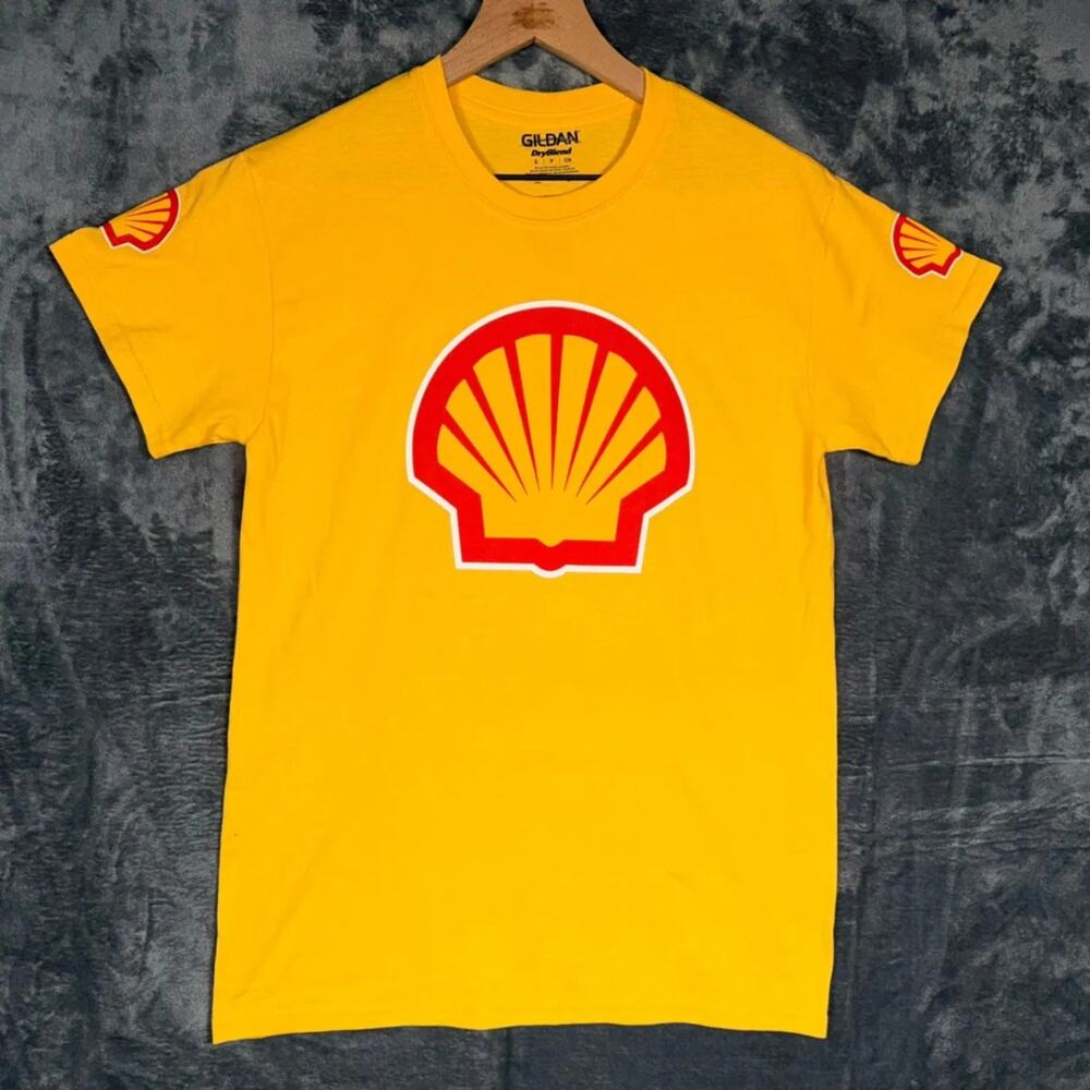 Gildan Shell Gas Station T-Shirt Mens S Yellow Red‎ Logo Promo Graphic DryBlend